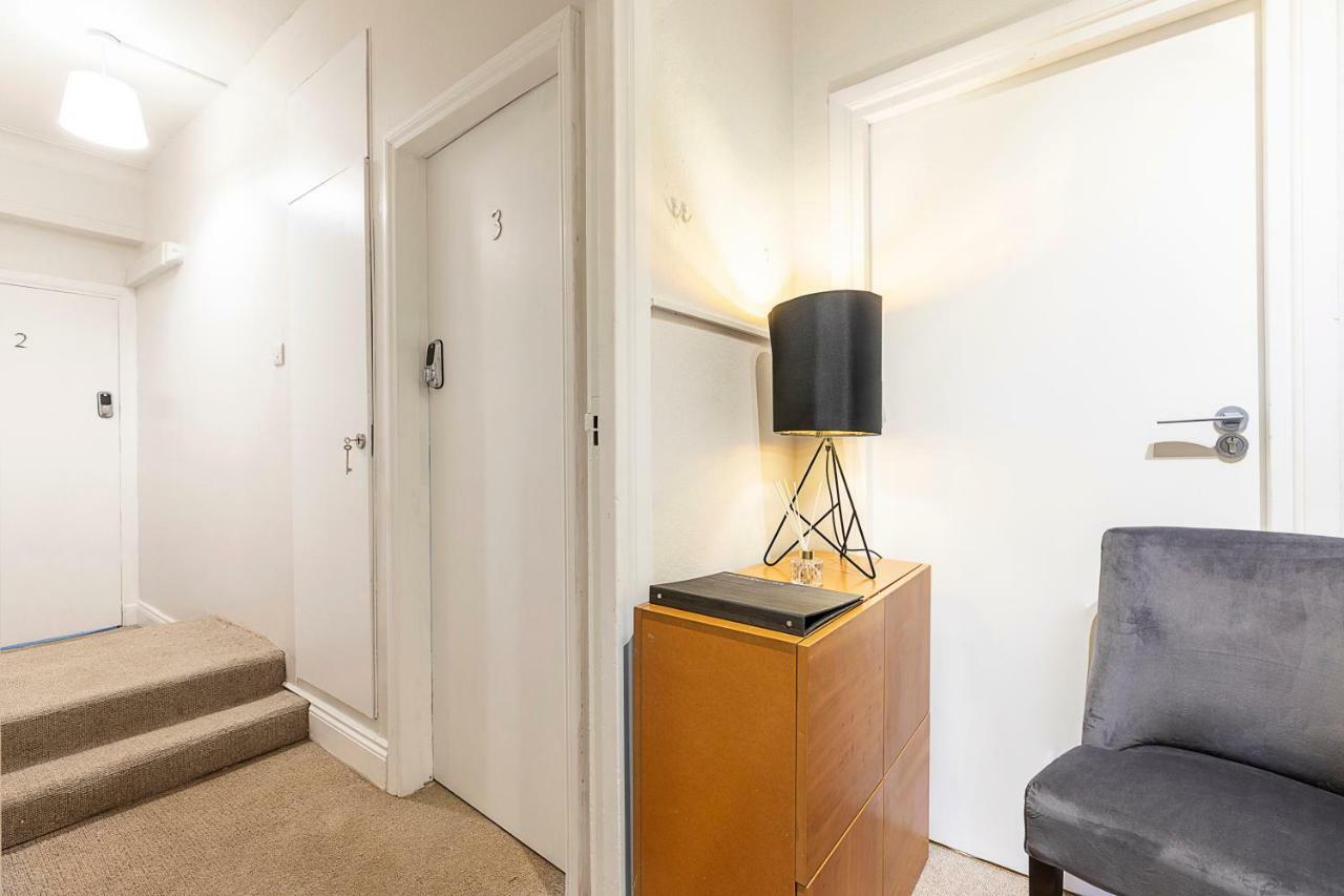 Grand Swiss Cottage Apartment London Exteriör bild