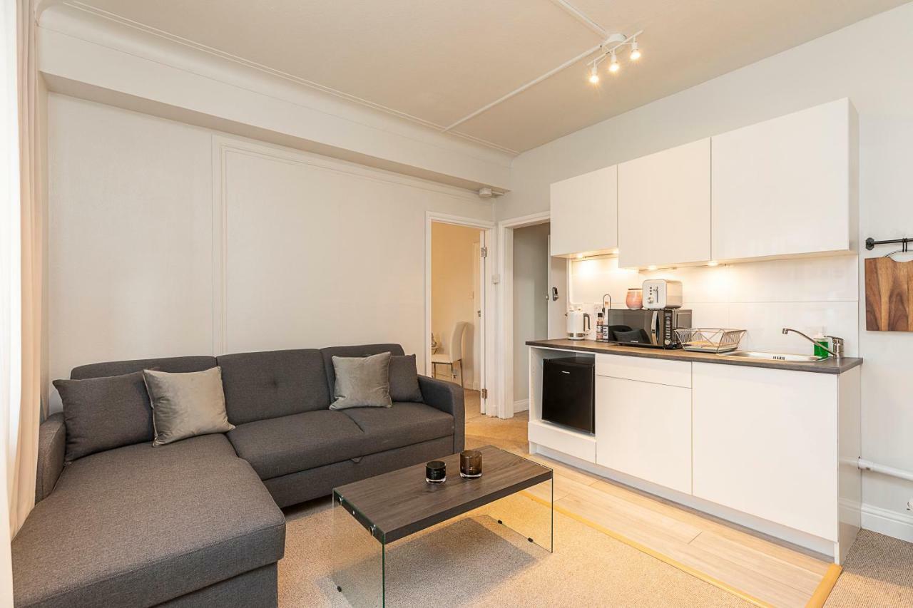 Grand Swiss Cottage Apartment London Exteriör bild