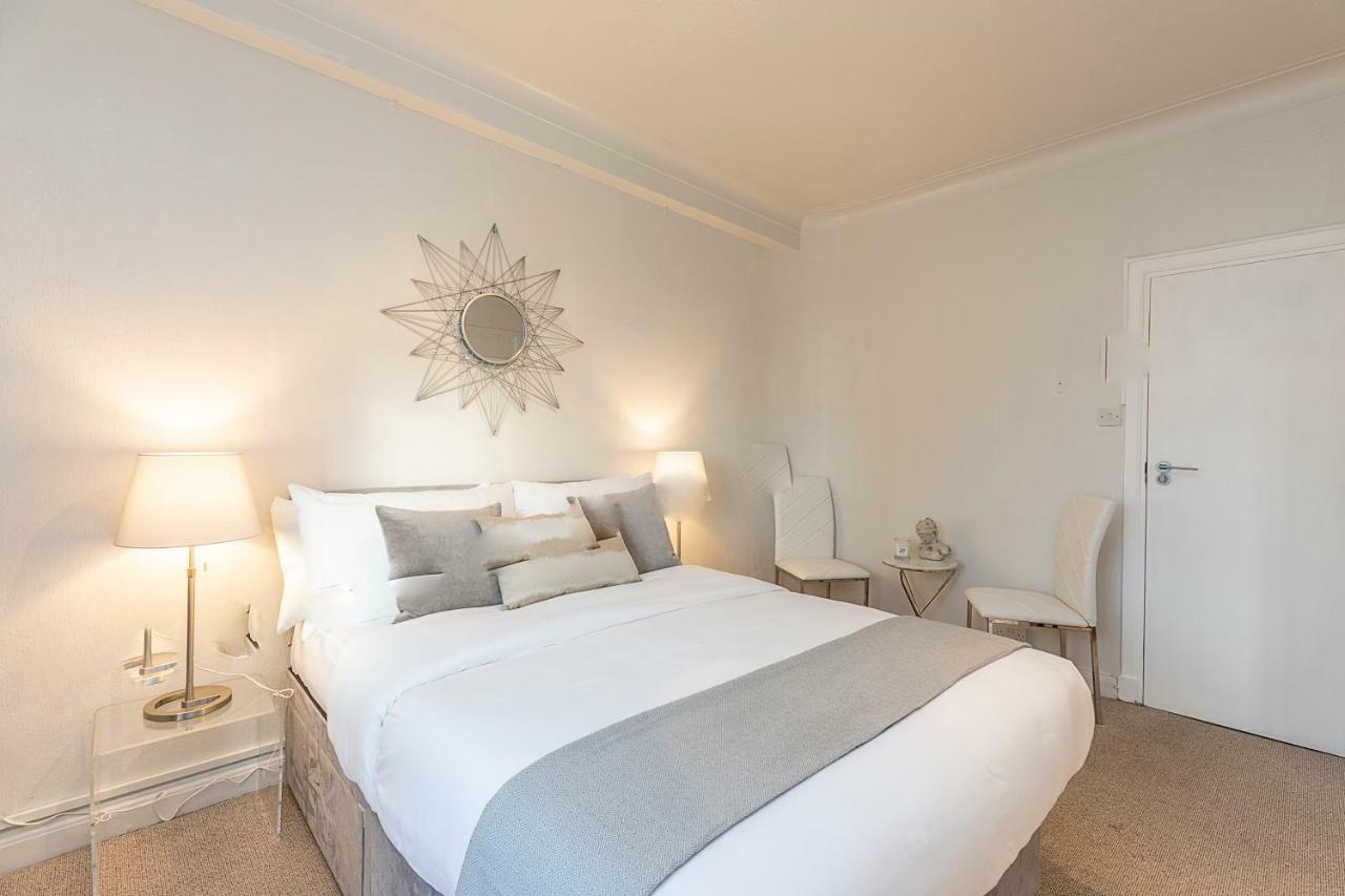 Grand Swiss Cottage Apartment London Exteriör bild