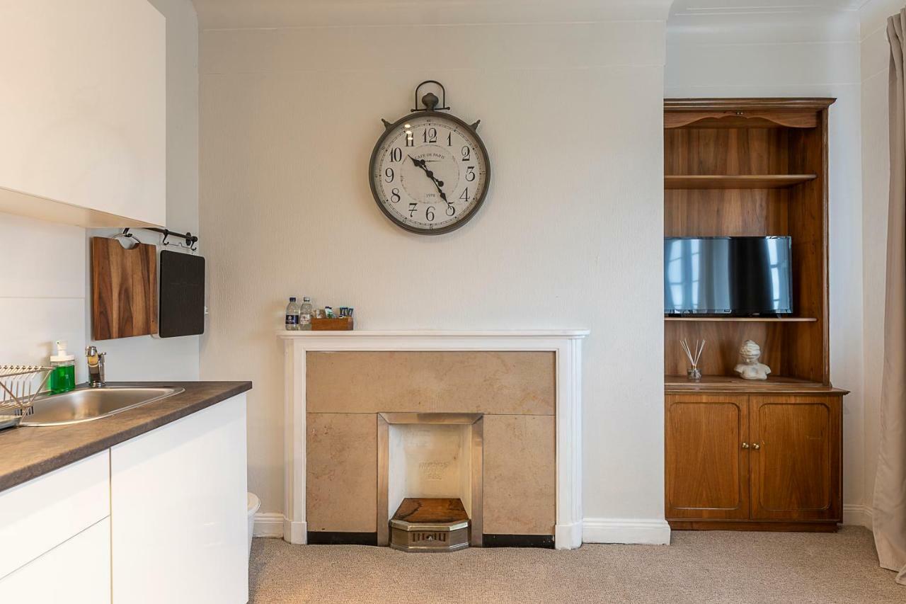 Grand Swiss Cottage Apartment London Exteriör bild